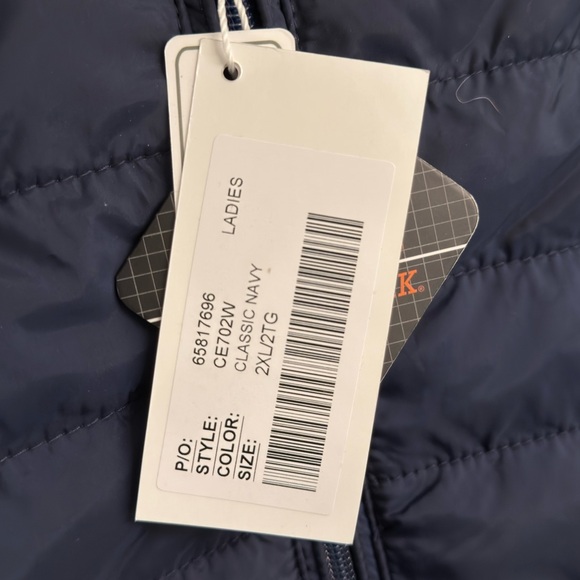 Women's Navy Puffer Vest - Picture 3 of 7